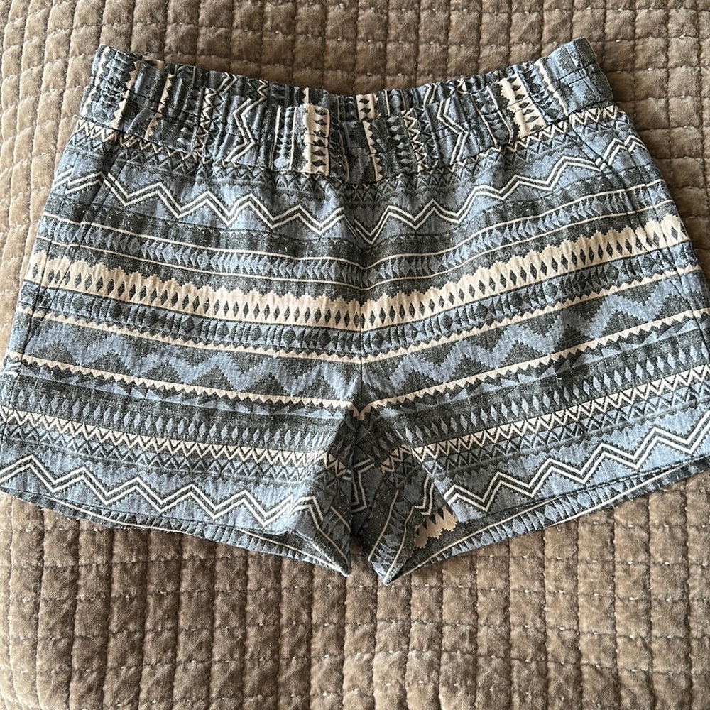 Multicolor shorts w/pockets - Picture 1 of 2